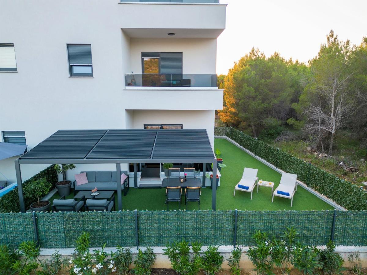 My Adriatic Place With Private Garden And Garage Šibenik Eksteriør bilde